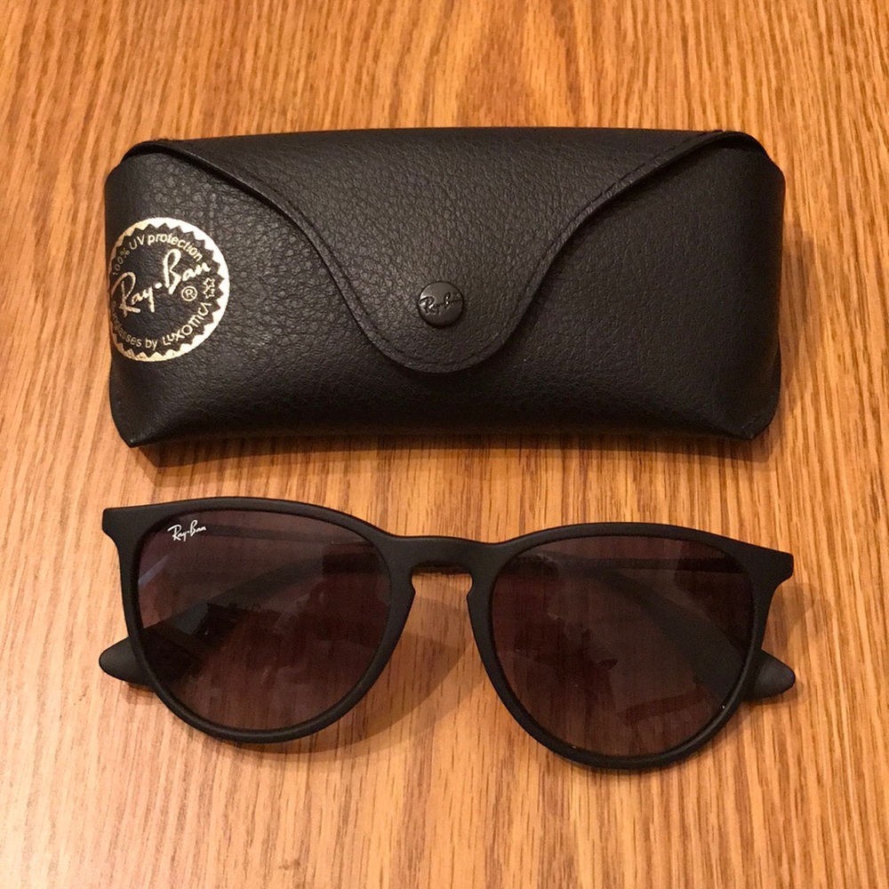 Black Raybans - Erika
